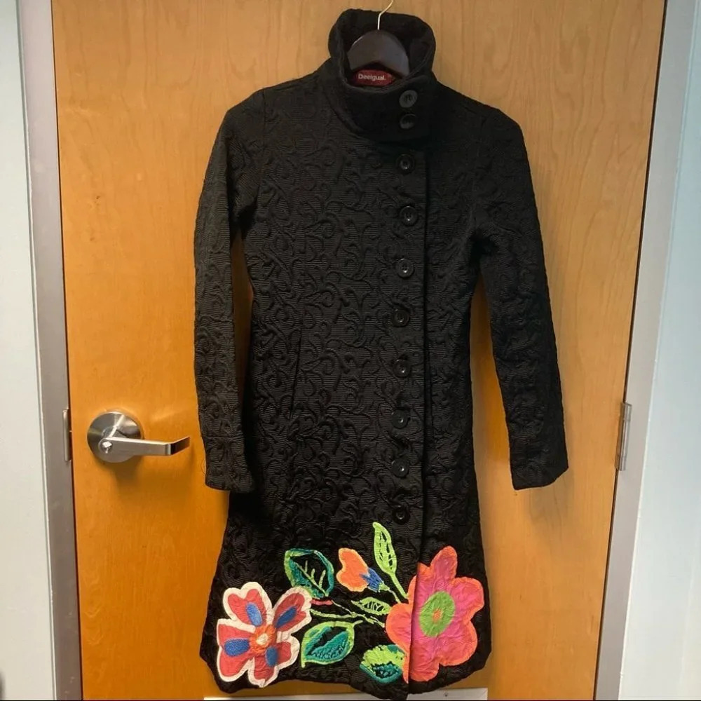 DESIGUAL Sz 38 Coat Colourful Floral Hem Relief Pattern Black Funnel Neck
